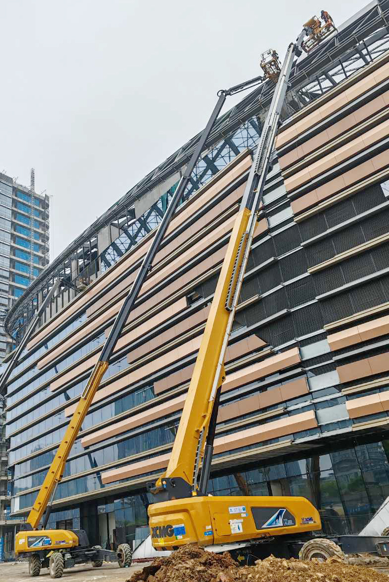 从蓝图到实景，徐工XGS40ACK-Li助力德清金融广场崛起